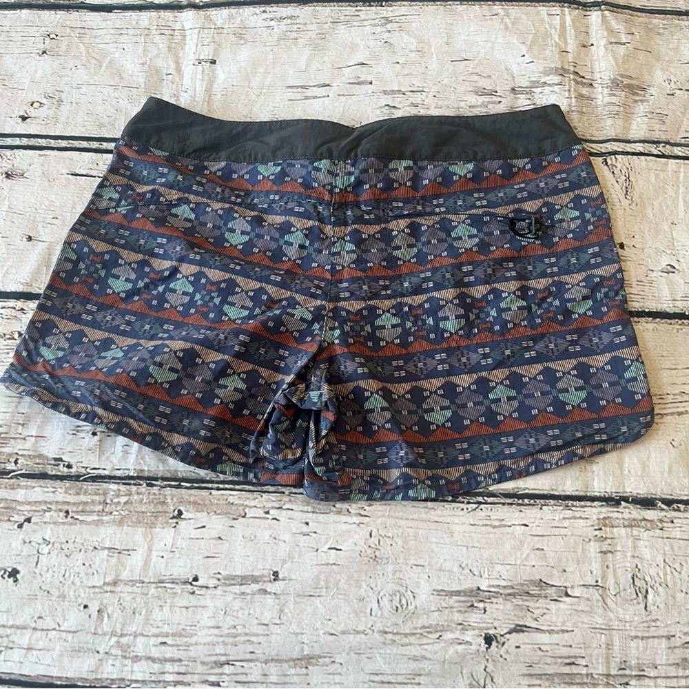 Patagonia Wavefarer Printed Board Shorts Women’s Size 6 - Picture 8 of 8